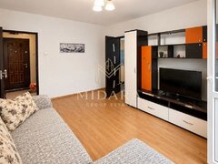 Doua camere stradal, metrou 1 min., parter, ideal business